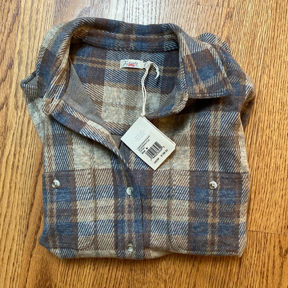 Women’s legend sweater nwt